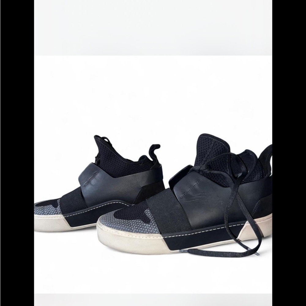 Balenciaga Black-white-gray sneakers/shoes ,shoot offers